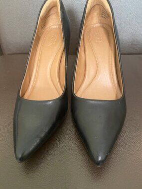 Nordstrom Rack Women's Black Leather Pumps Size 8 Medium